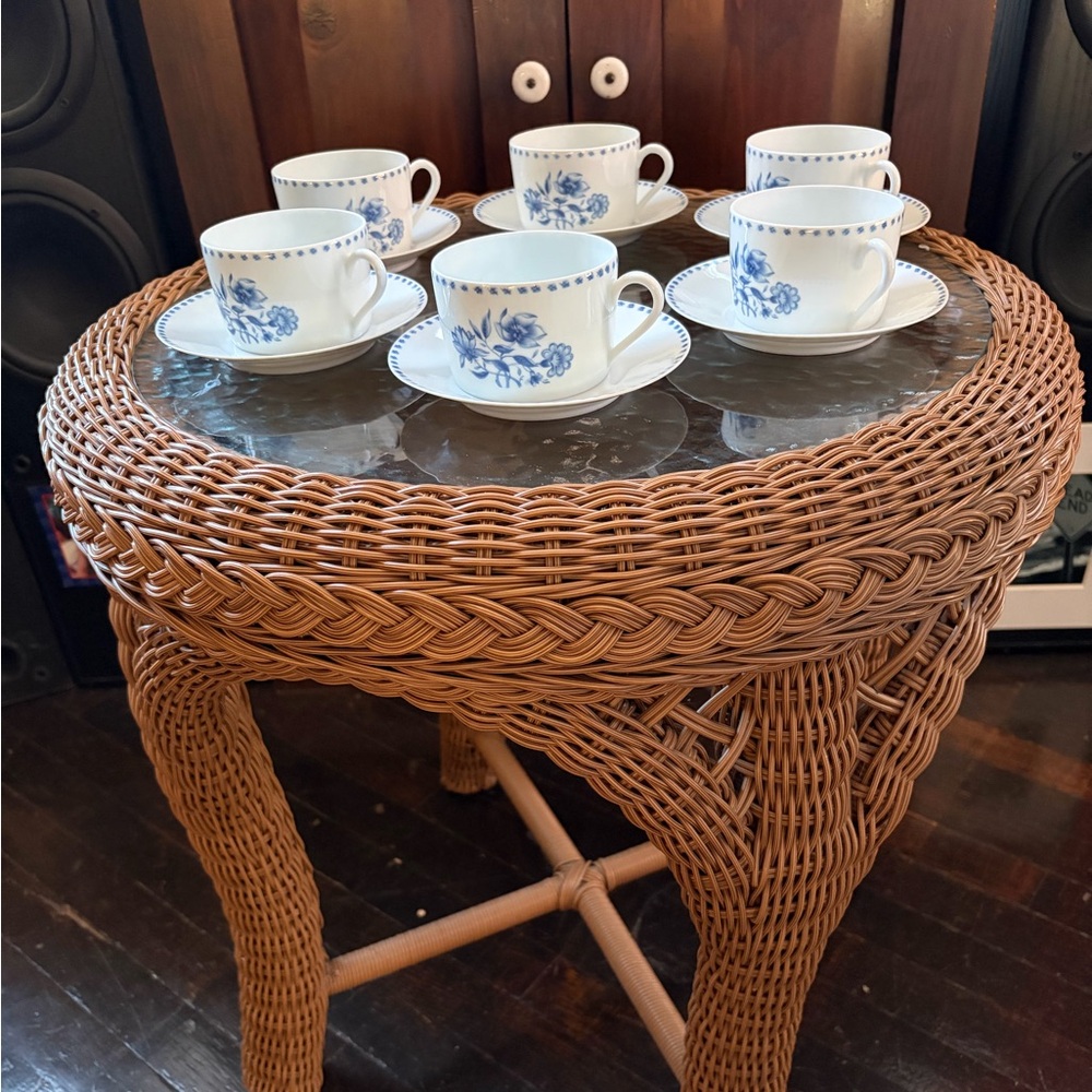 Set of 6 Vintage Limoges France Porcelaine LAFARGE "Lotus Blue" Cups & Saucers.